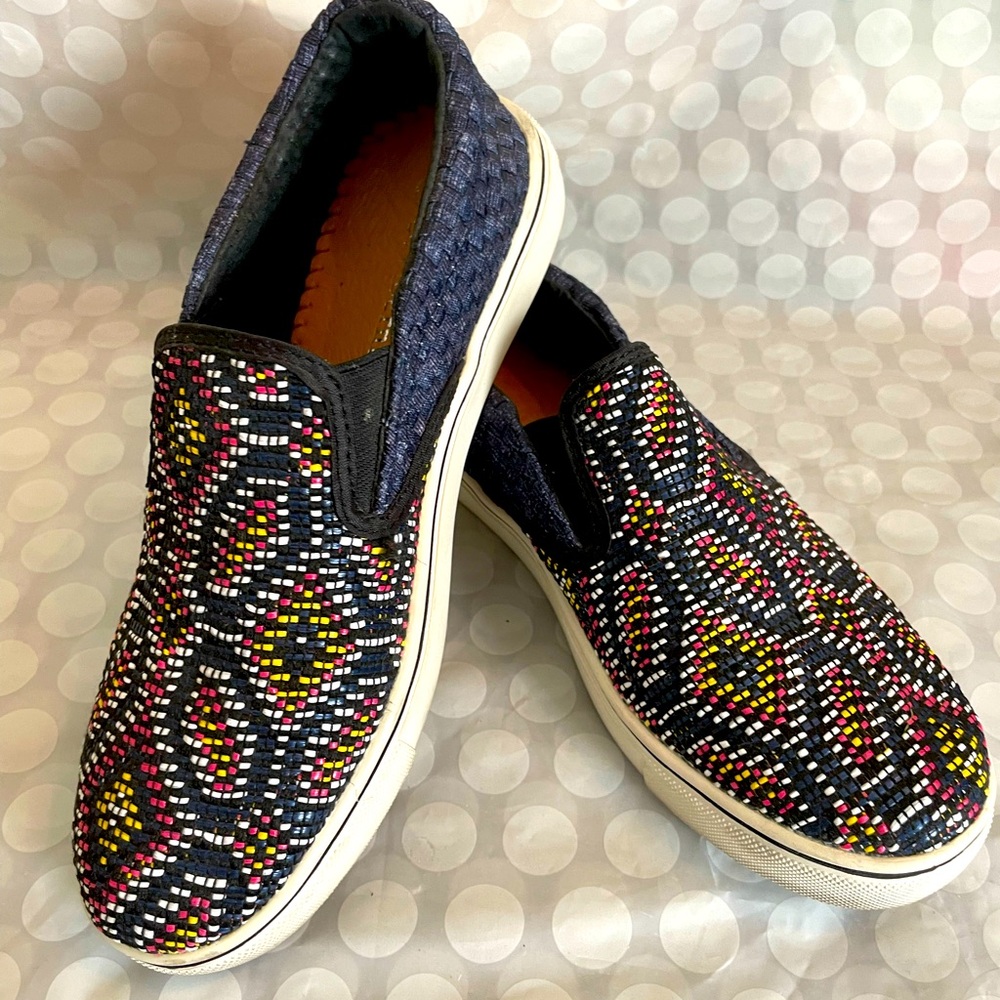 Beautiful Bernie Mev Slip on 6.5